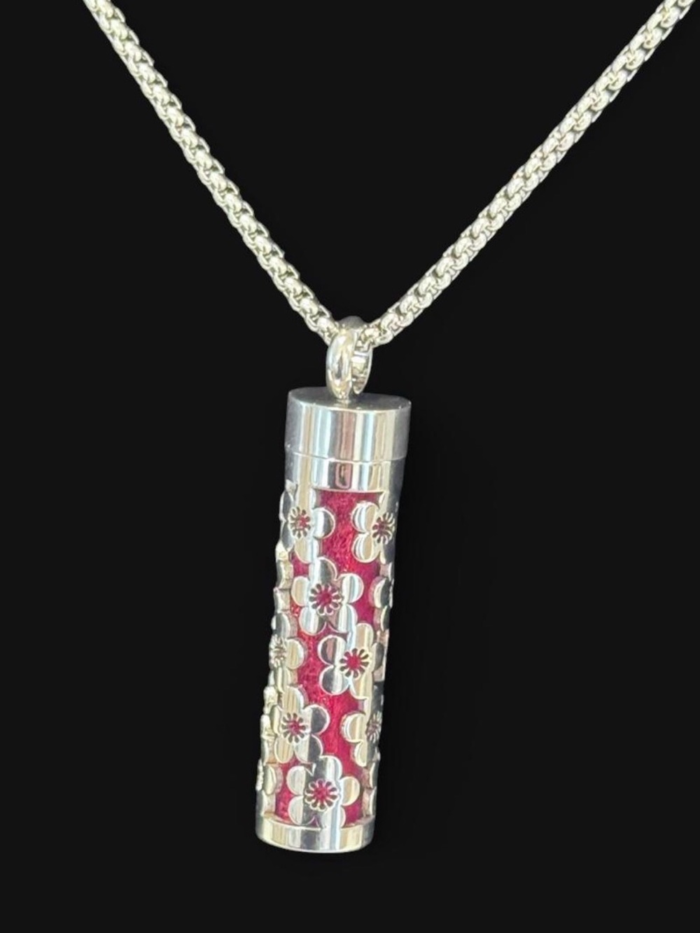 SCENT SATIONAL! Aromatherapy Diffuser Silver Necklace w/Customizable Scent Pads